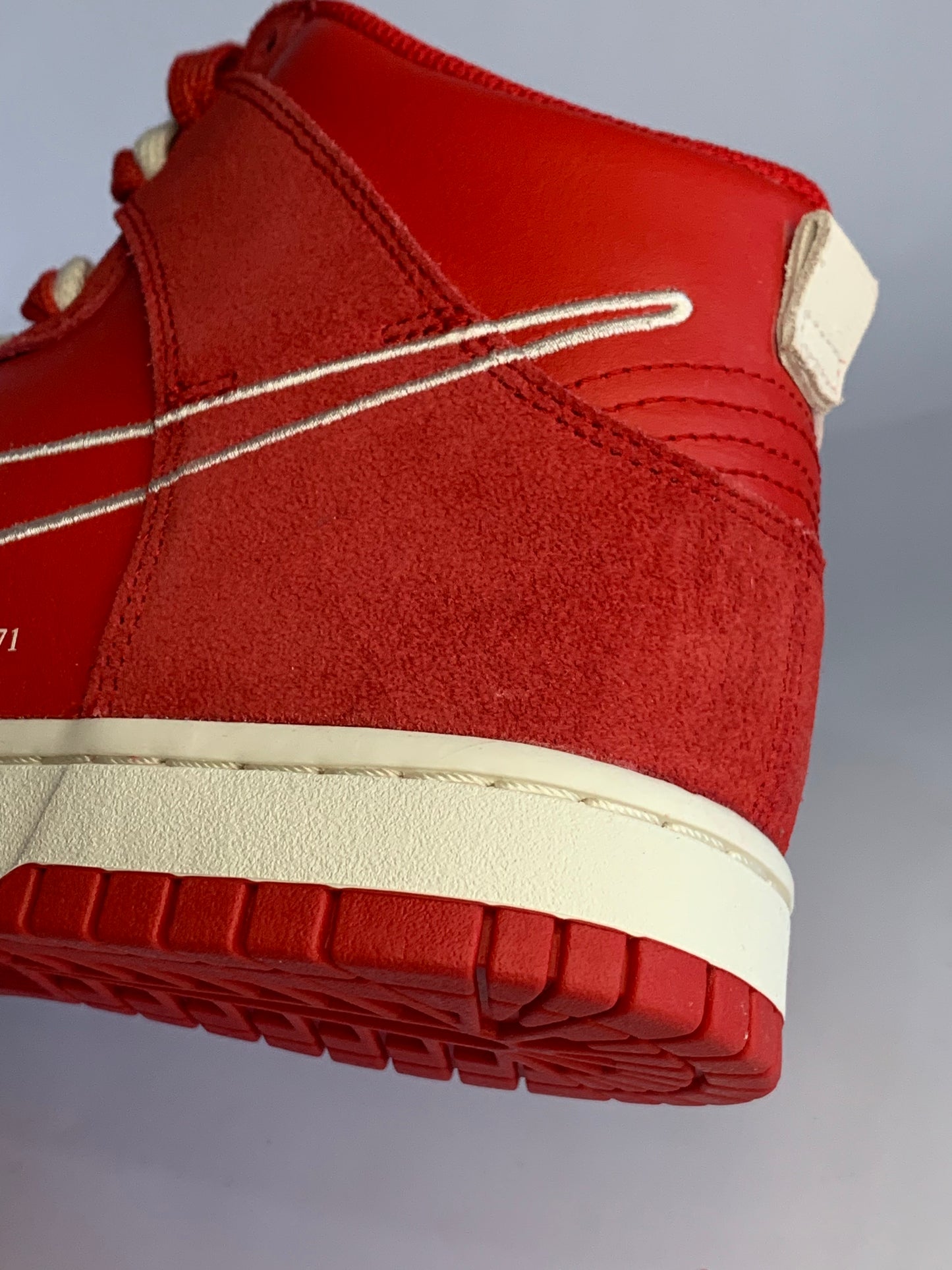 Dunk High SE ‘First Use Pack- University Red’